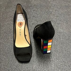 Katy Perry Black Chunky Heel Pumps with Geometric Design